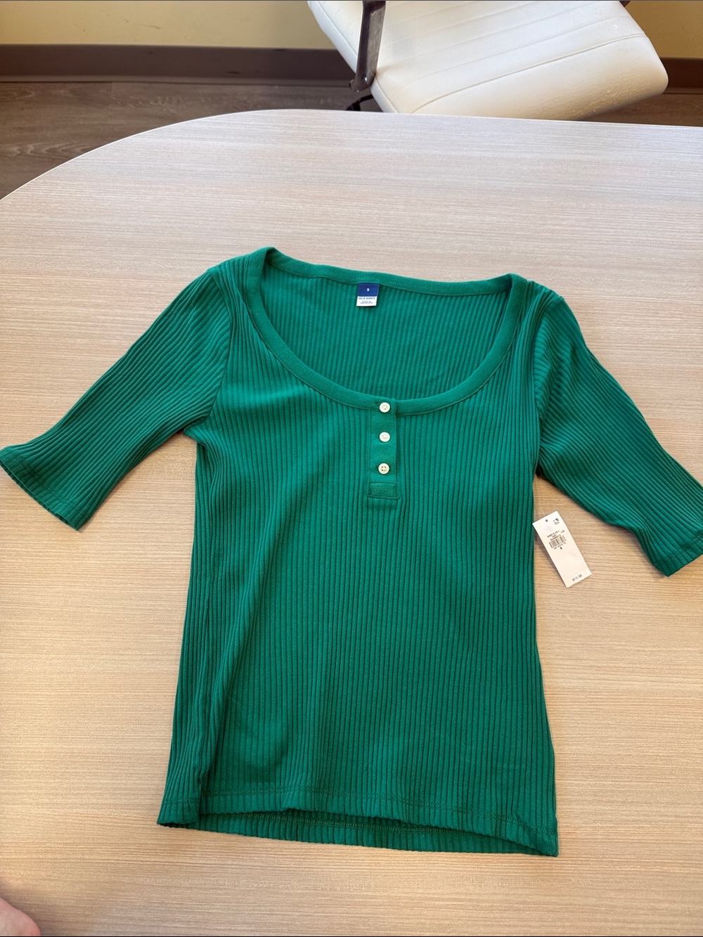 Women's Green Ribbed Scoop Neck Henley 3 quarter sleeve Top